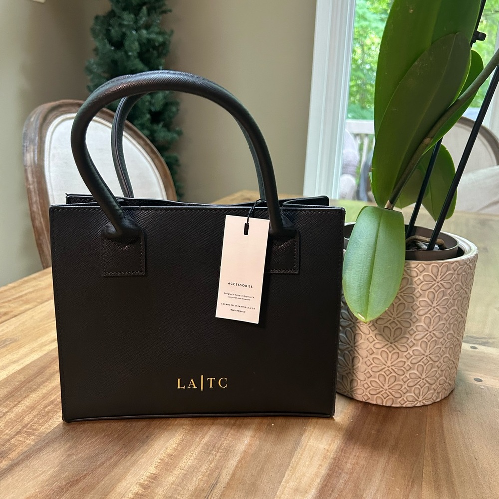 Black Women's Tote Bag